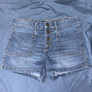 Women’s Aeropostale Jean button up shorts size 8